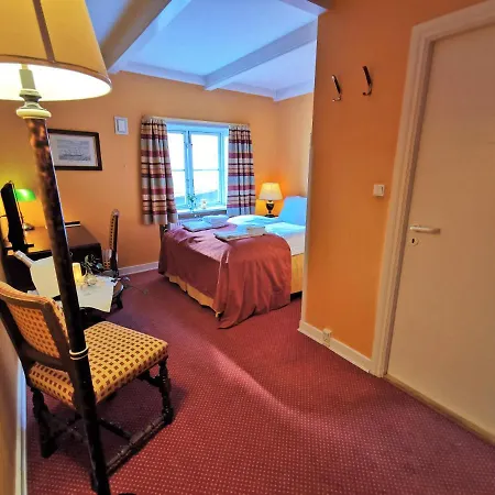 Dagmar Hotel 3*