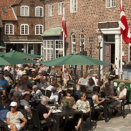 Hotel Dagmar 3*