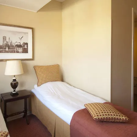 Dagmar Hotel